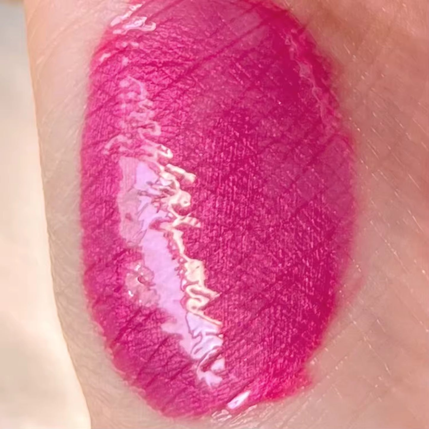 YOLELUX Cream Gloss - L'Art de Briller avec Grâce