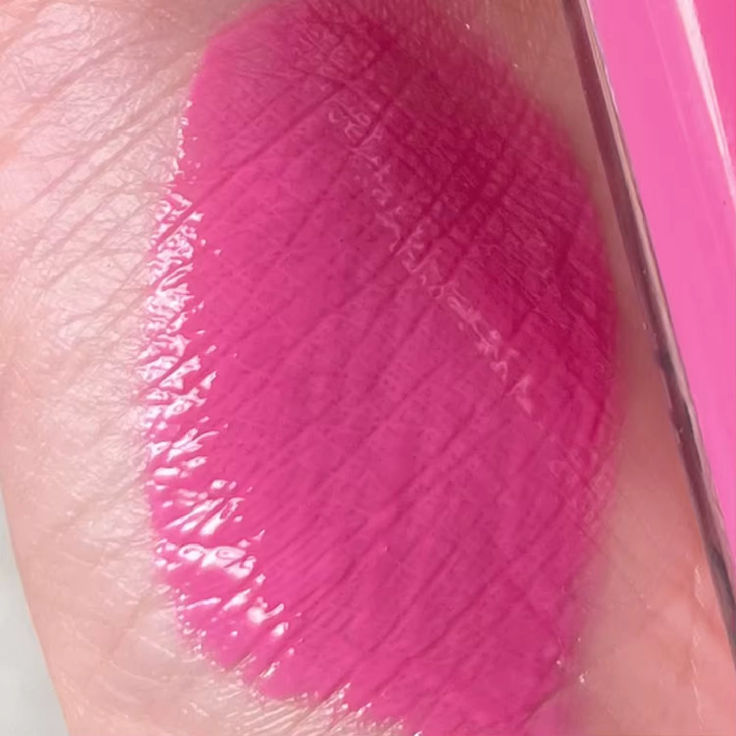 YOLELUX Cream Gloss - L'Art de Briller avec Grâce