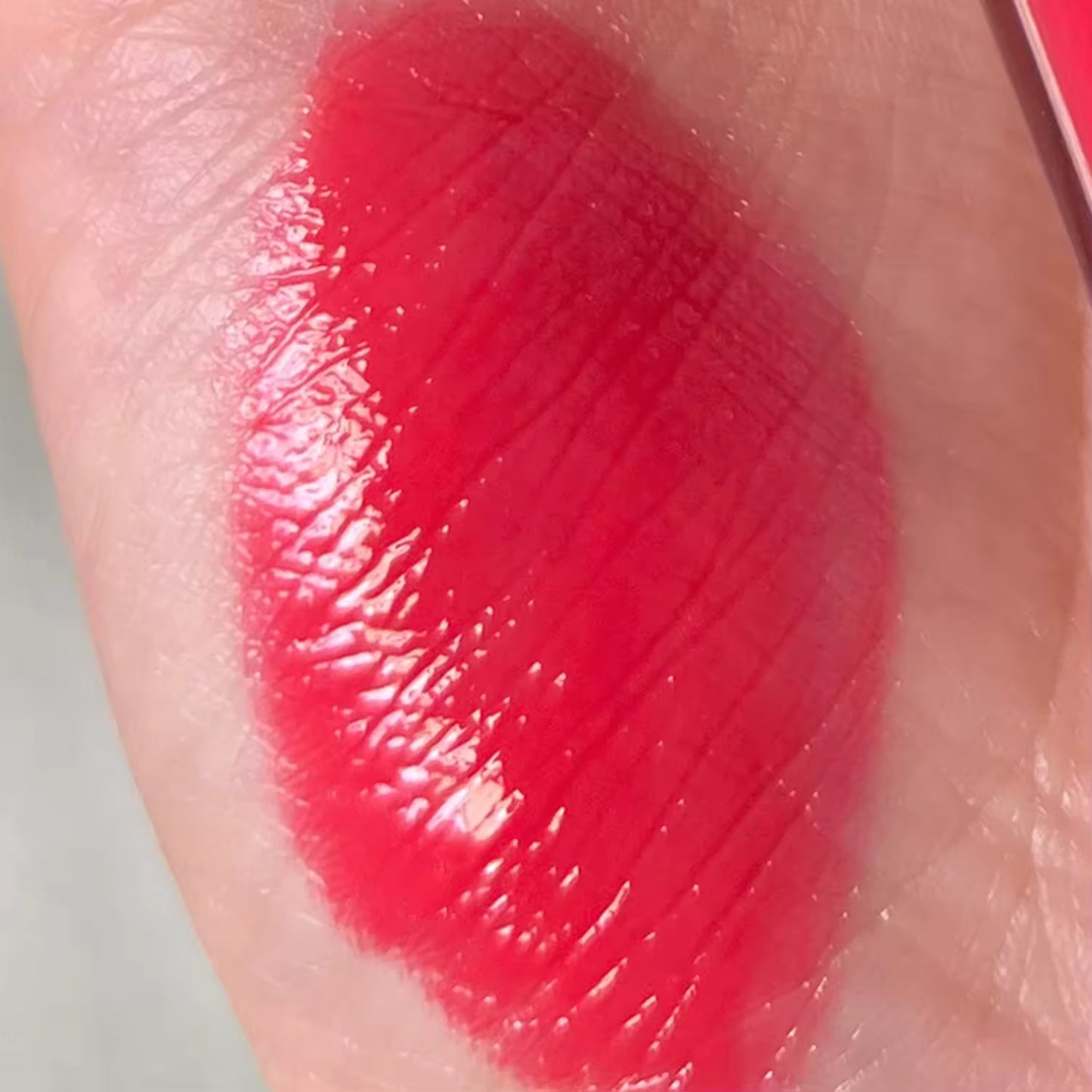 YOLELUX Cream Gloss - L'Art de Briller avec Grâce