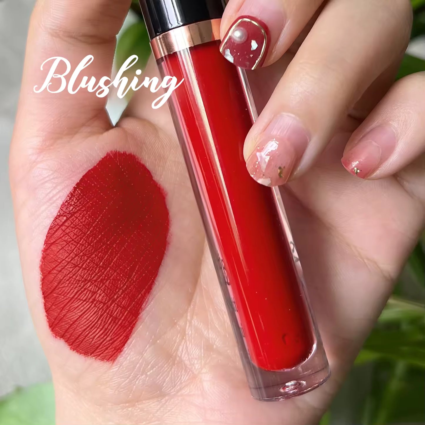 YOLELUX Lipstick - La Signature de Votre Beauté